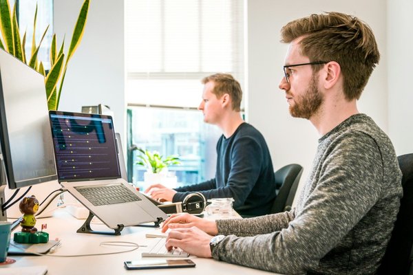 les avantages de la formation en ligne pour les employés