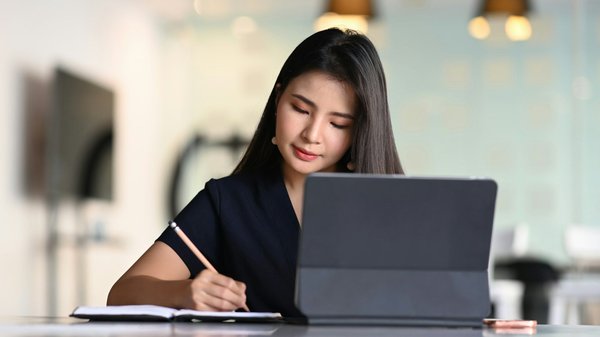 Créer une formation en ligne réussie : le guide ultime